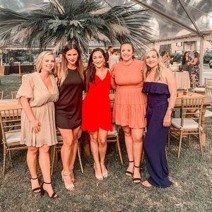 Meet your Posher, Caitlin